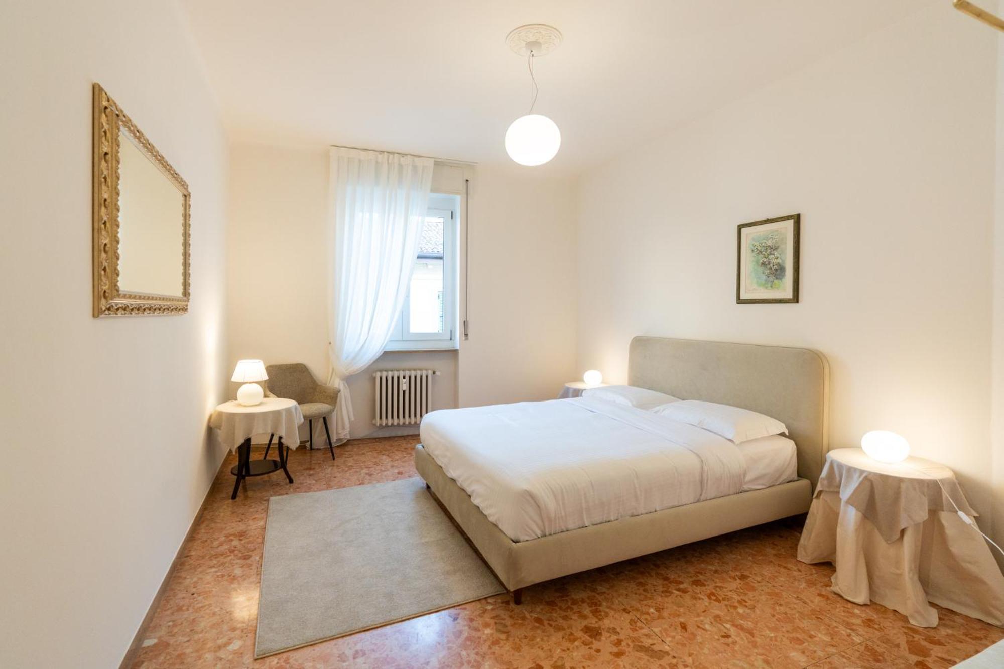 Domus Verona - Elegante Residenza Con Affaccio Su Porta Leoni Camera foto