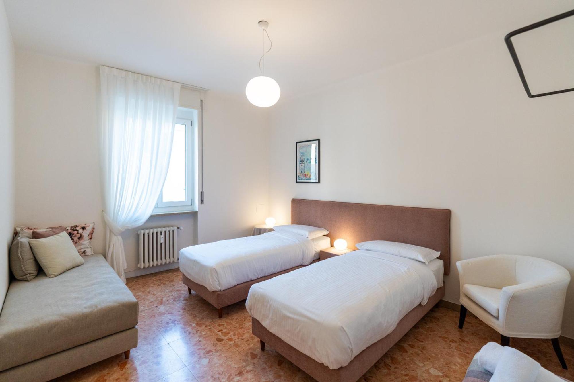 Domus Verona - Elegante Residenza Con Affaccio Su Porta Leoni Camera foto